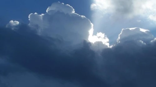 Dopo sei ondate di caldo, l'estate sembra fermarsi: refrigerio in arrivo